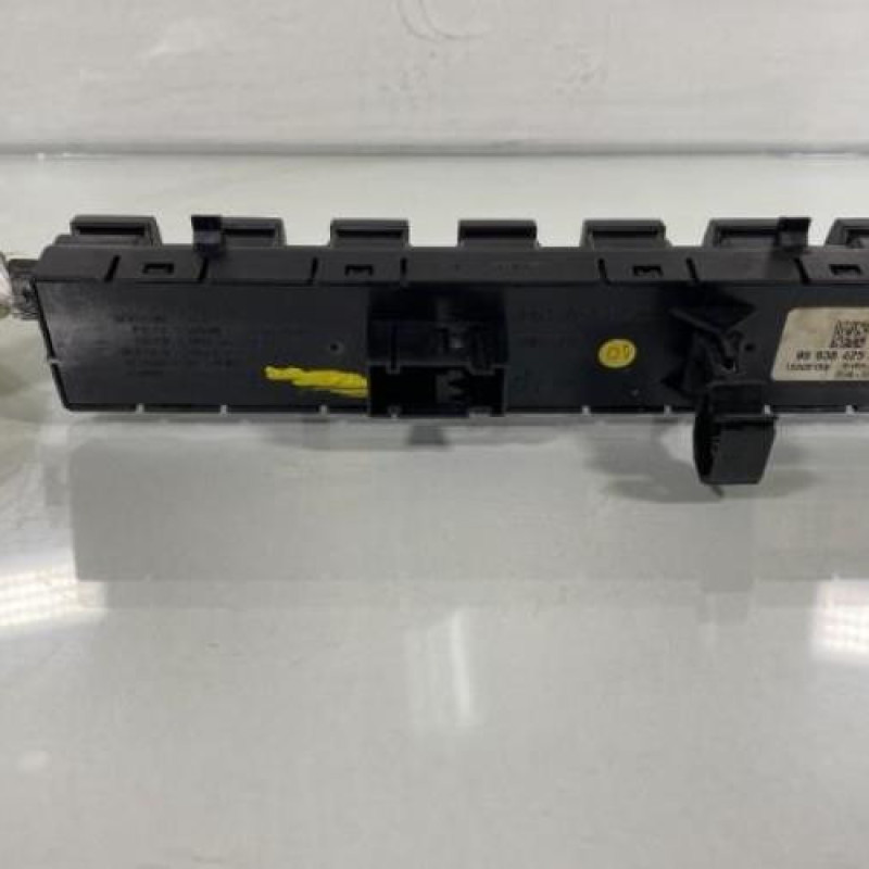 Bouton de warning PEUGEOT 3008 1 Photo n°3