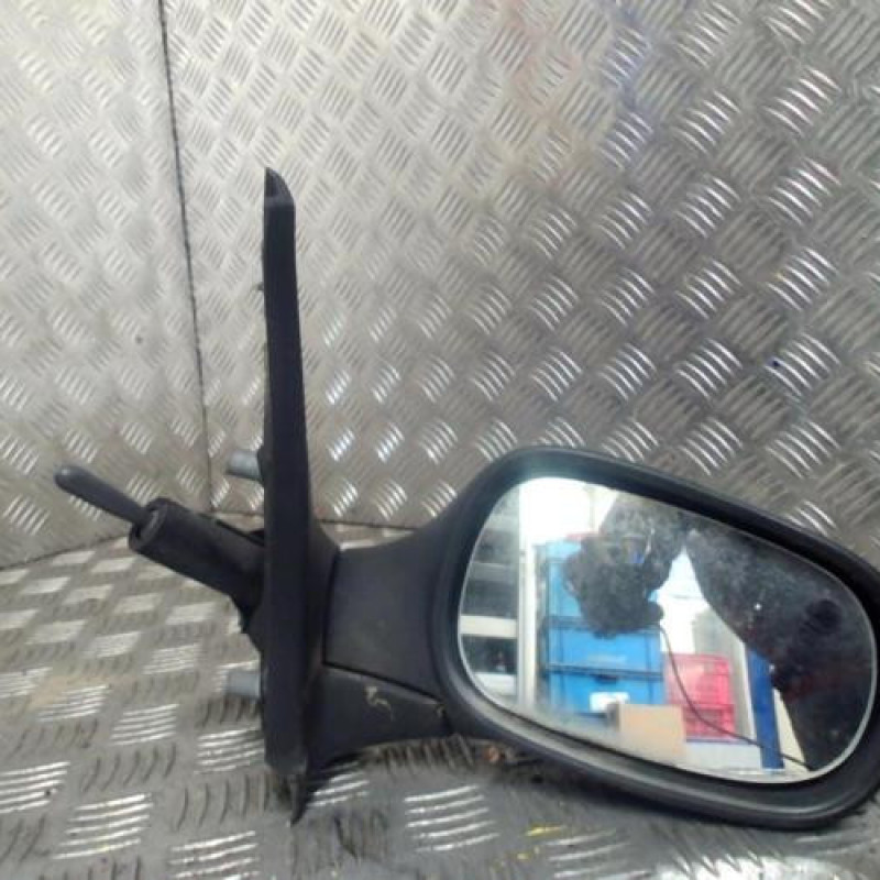 Retroviseur droit RENAULT CLIO 2 Photo n°1