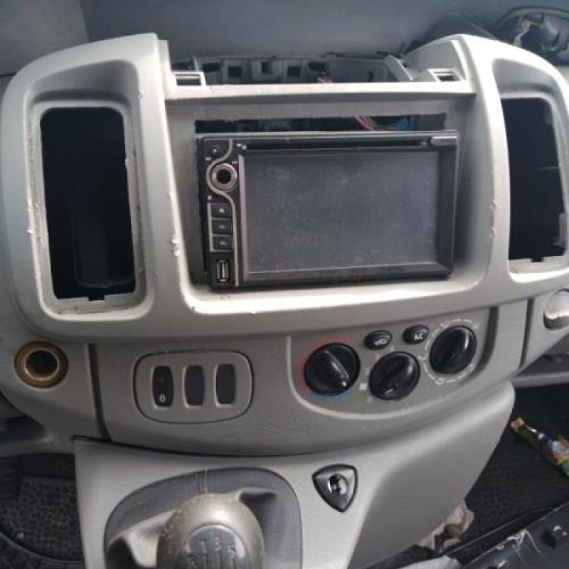 Moteur essuie glace avant OPEL VIVARO 2 Photo n°9