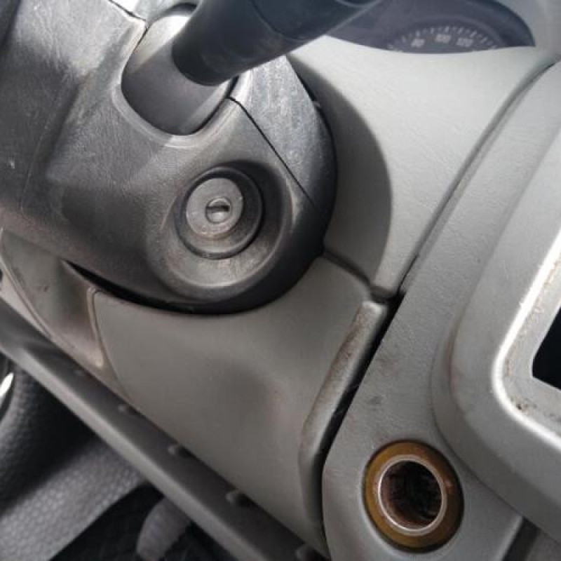Moteur essuie glace avant OPEL VIVARO 2 Photo n°11