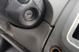 Moteur essuie glace avant OPEL VIVARO 2