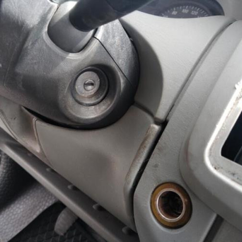 Moteur essuie glace avant OPEL VIVARO 2 Photo n°12