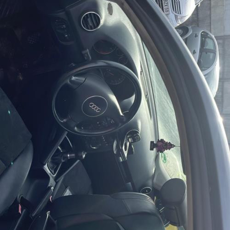 Serrure avant droit AUDI A3 2 Photo n°8