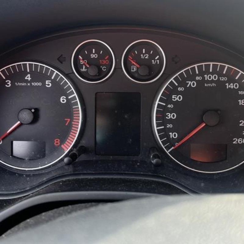 Serrure avant droit AUDI A3 2 Photo n°9