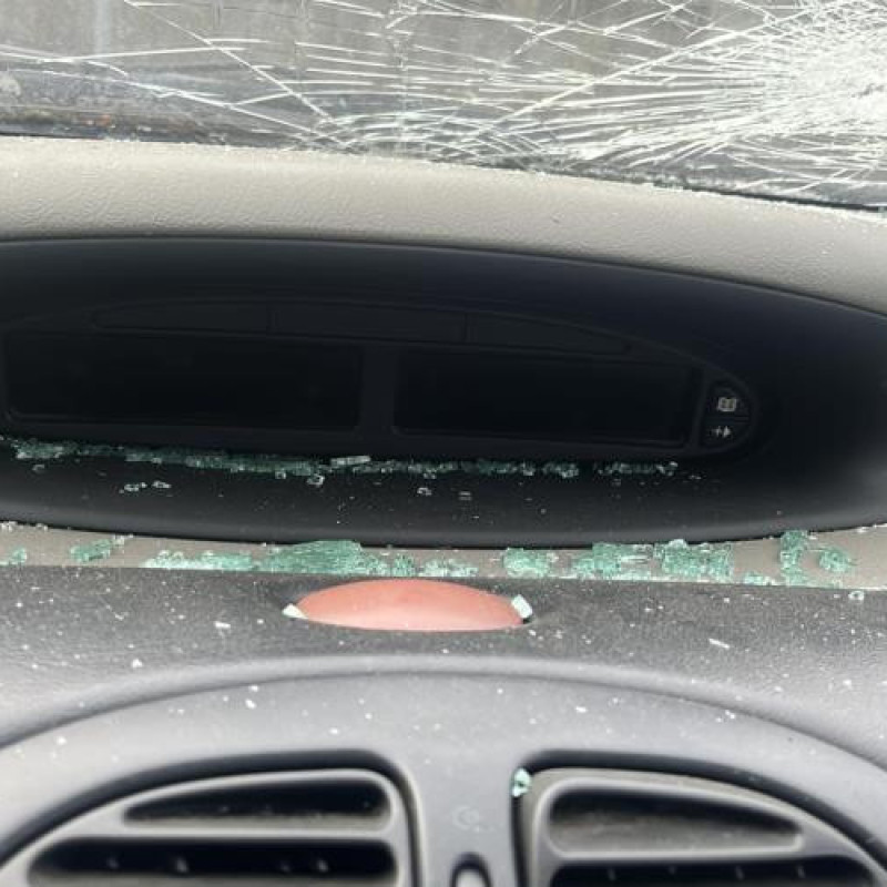 Serrure avant gauche CITROEN XSARA PICASSO Photo n°8