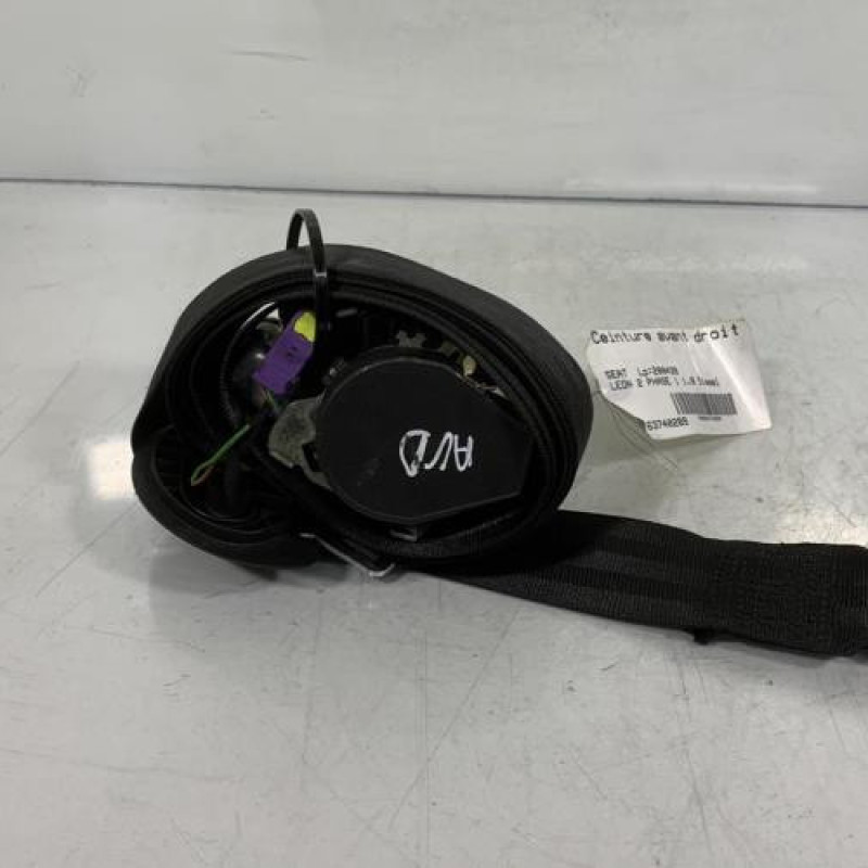 Pretensionneur de ceinture avant droit SEAT LEON 2 Photo n°1