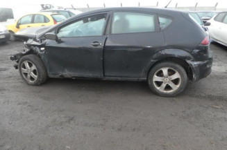Pretensionneur de ceinture avant droit SEAT LEON 2