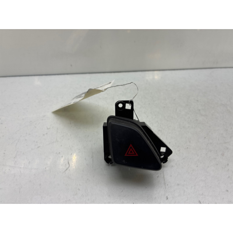 Bouton de warning HYUNDAI I 30 1 Photo n°2