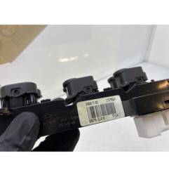 Interrupteur de leve vitre avant gauche HYUNDAI I 30 1