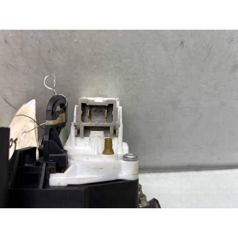 Bouton de coffre RENAULT CLIO 2 Photo n°1