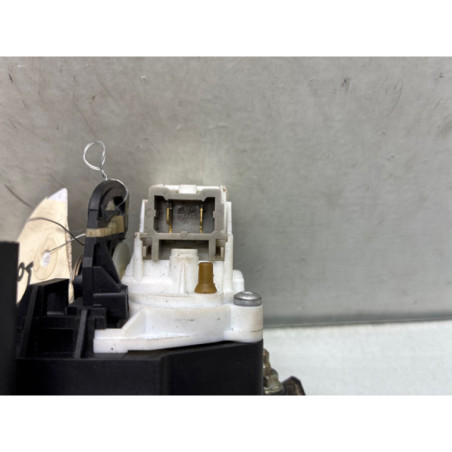 Bouton de coffre RENAULT CLIO 2 Photo n°1