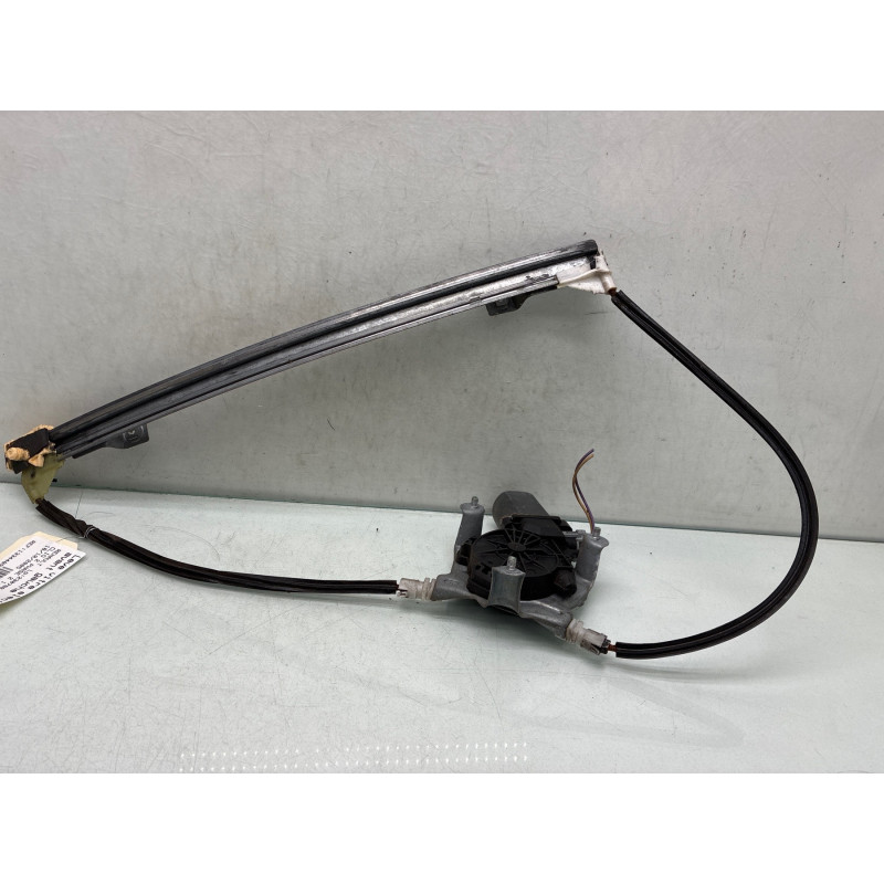 Leve vitre electrique avant gauche RENAULT CLIO 2 Photo n°3