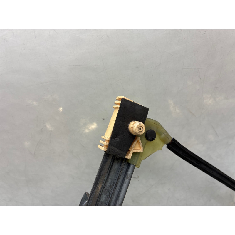 Leve vitre electrique avant droit RENAULT CLIO 2 Photo n°2