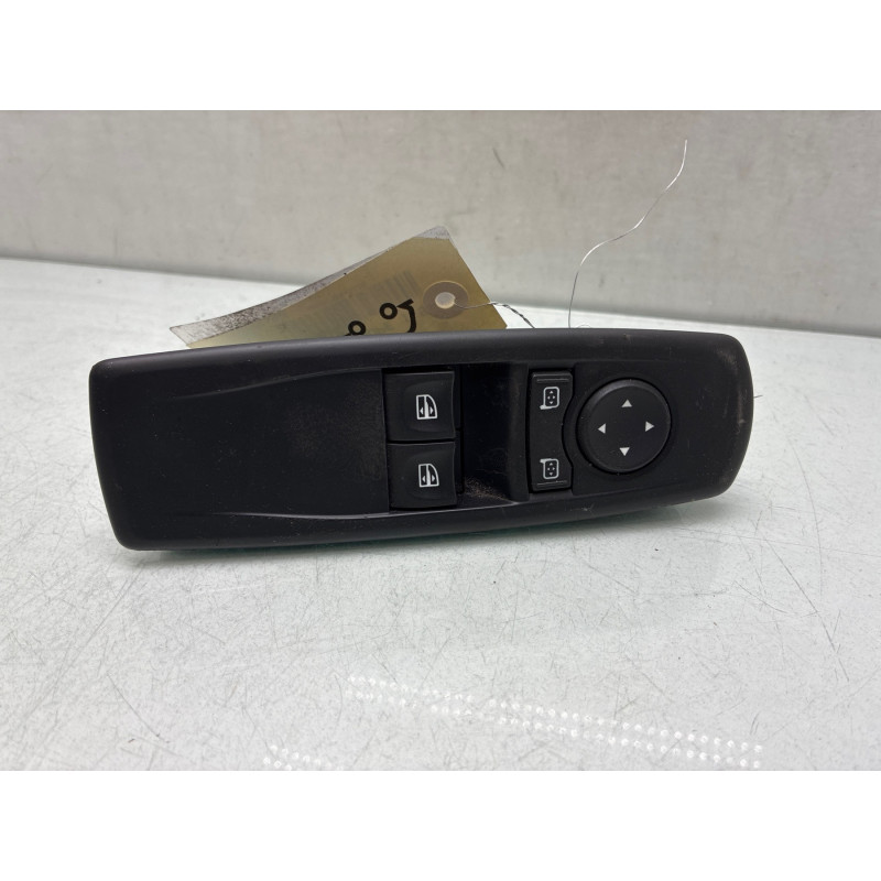 Interrupteur de leve vitre avant gauche RENAULT MEGANE 3 Photo n°2