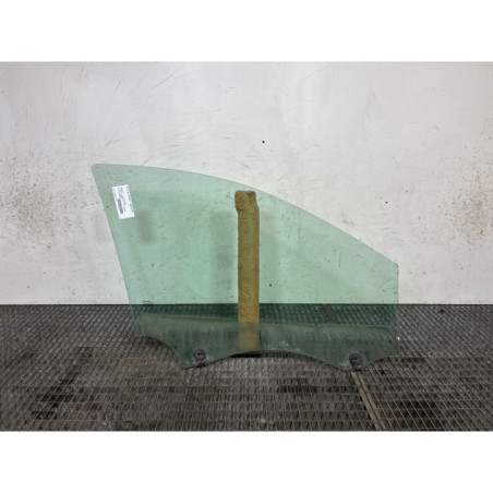 Vitre avant gauche RENAULT CLIO 3 Photo n°1