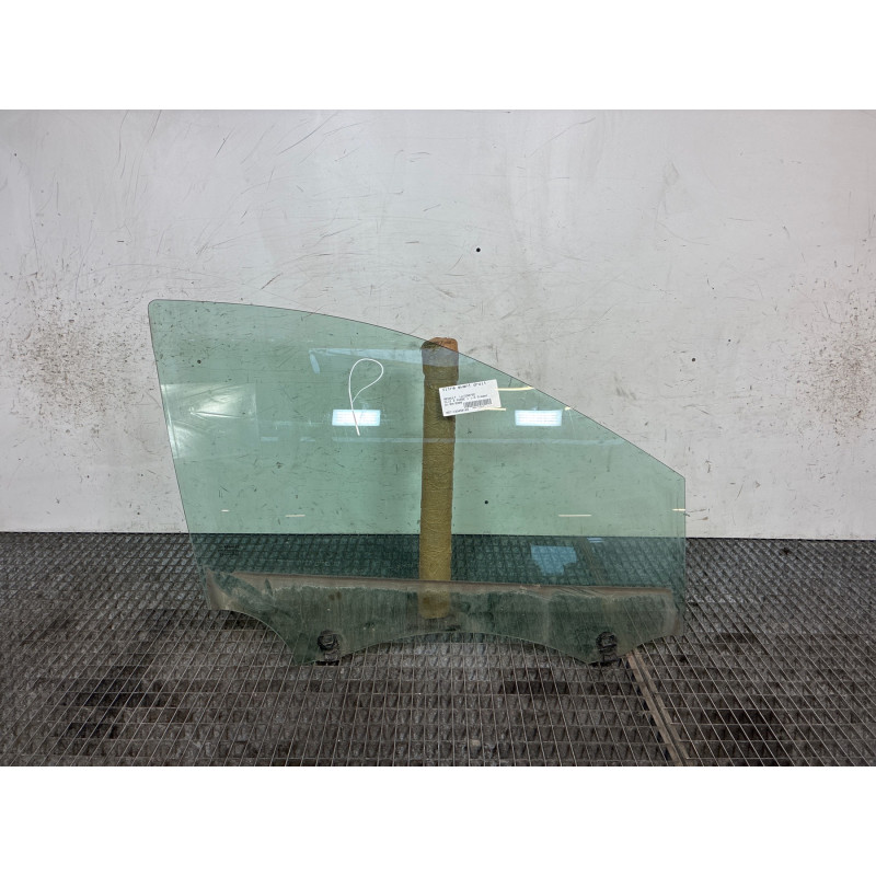 Vitre avant droit RENAULT CLIO 3 Photo n°2
