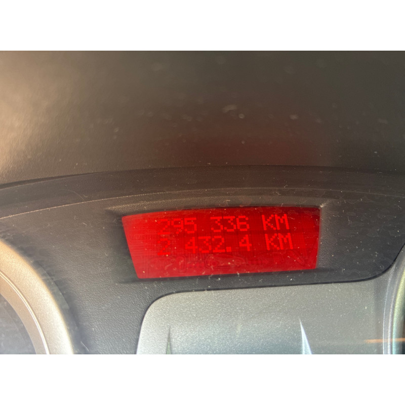 Vitre avant droit RENAULT CLIO 3 Photo n°9