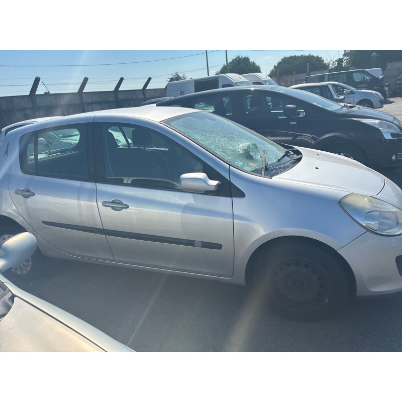 Vitre avant droit RENAULT CLIO 3 Photo n°11