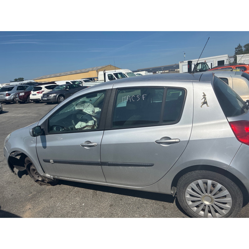 Vitre avant droit RENAULT CLIO 3 Photo n°14