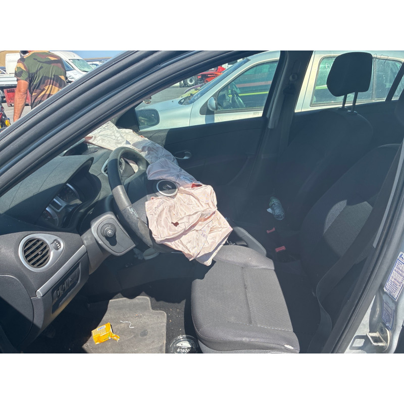 Vitre avant droit RENAULT CLIO 3 Photo n°20