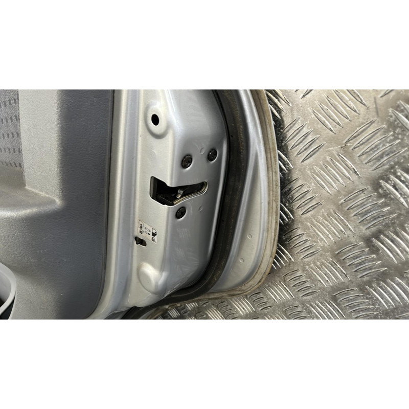 Porte arriere droit KIA CARENS 2 Photo n°1