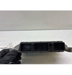 Calculateur moteur RENAULT CLIO 3