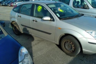 Serrure avant droit FORD FOCUS 1