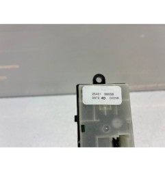 Interrupteur de leve vitre avant gauche NISSAN QASHQAI 1