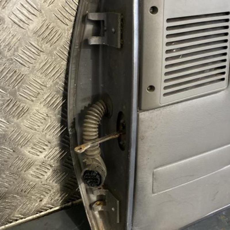 Porte avant droit PEUGEOT 205 Photo n°5