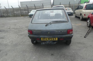 Porte avant droit PEUGEOT 205