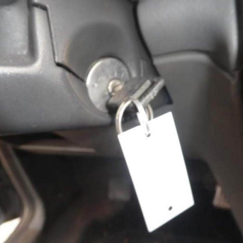 Porte avant droit PEUGEOT 205 Photo n°16