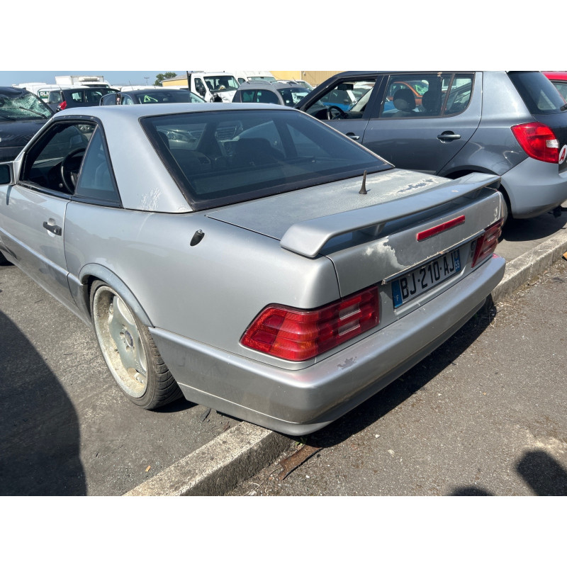 MERCEDES CLASSE SL 129 PHASE 1 CABRIOLET 300 3.0i - 24V L6 Photo n°4