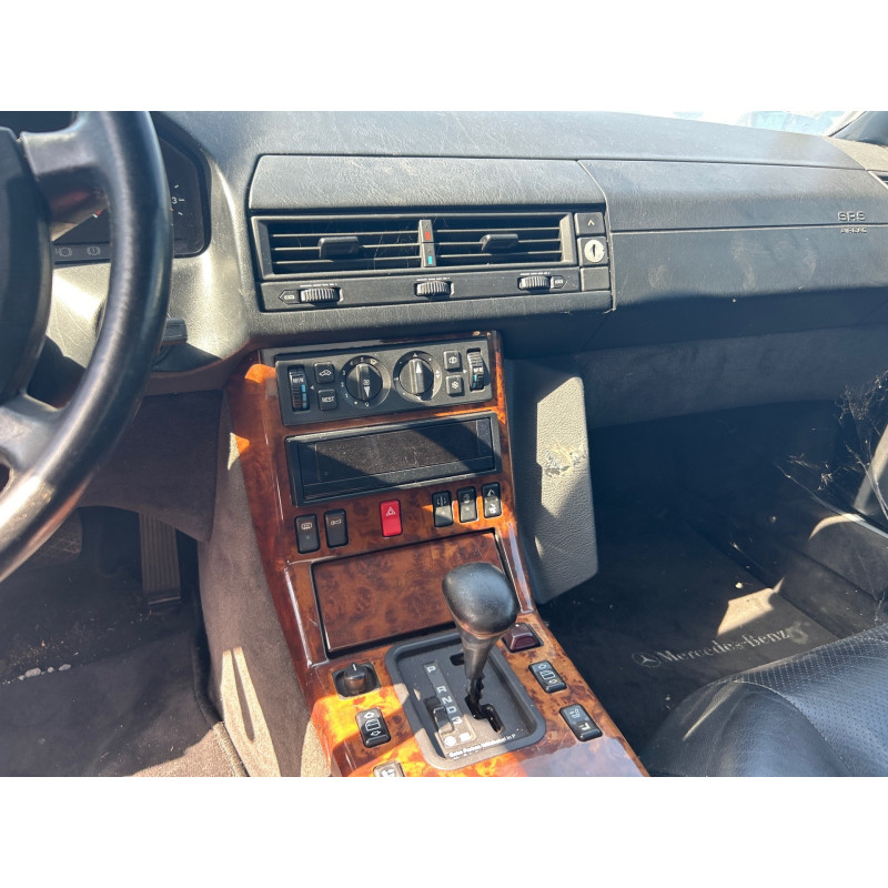 MERCEDES CLASSE SL 129 PHASE 1 CABRIOLET 300 3.0i - 24V L6 Photo n°6