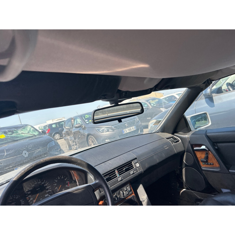 MERCEDES CLASSE SL 129 PHASE 1 CABRIOLET 300 3.0i - 24V L6 Photo n°15