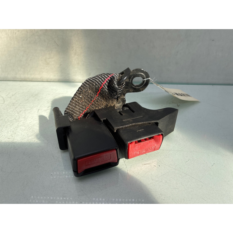 Attache ceinture arriere droit RENAULT CLIO 3 Photo n°3
