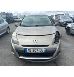 Attache ceinture arriere droit RENAULT CLIO 3