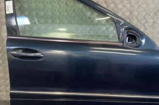Porte avant droit MERCEDES CLASSE C 203 Photo n°1