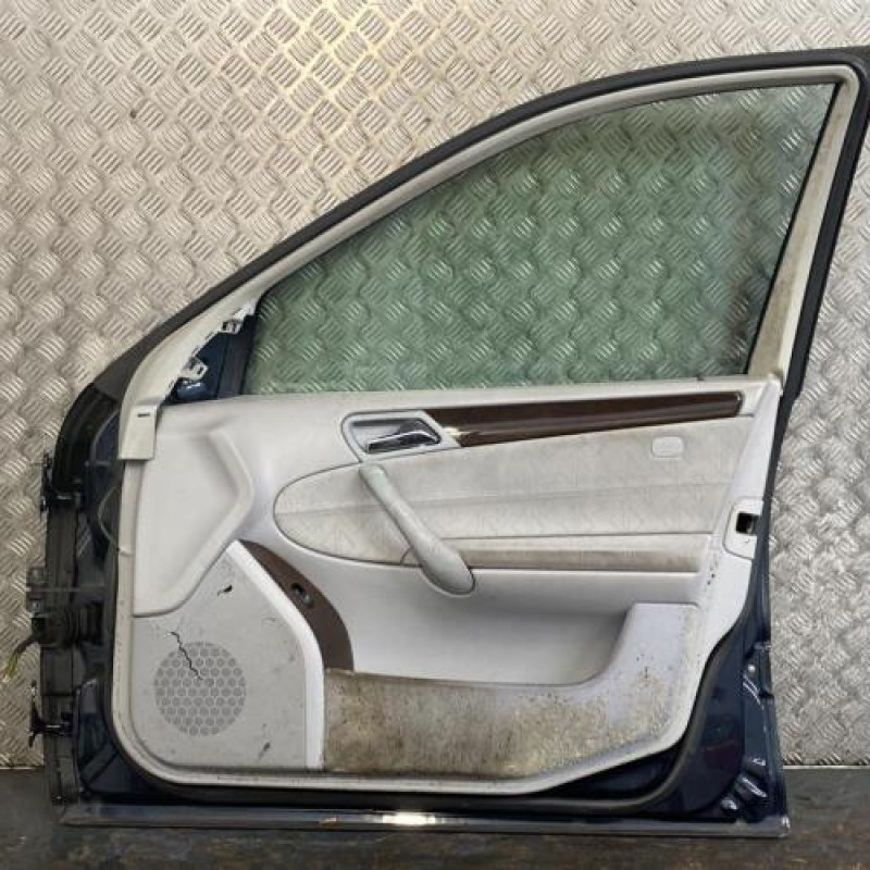 Porte avant droit MERCEDES CLASSE C 203 Photo n°3