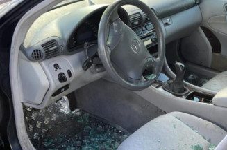 Porte avant droit MERCEDES CLASSE C 203