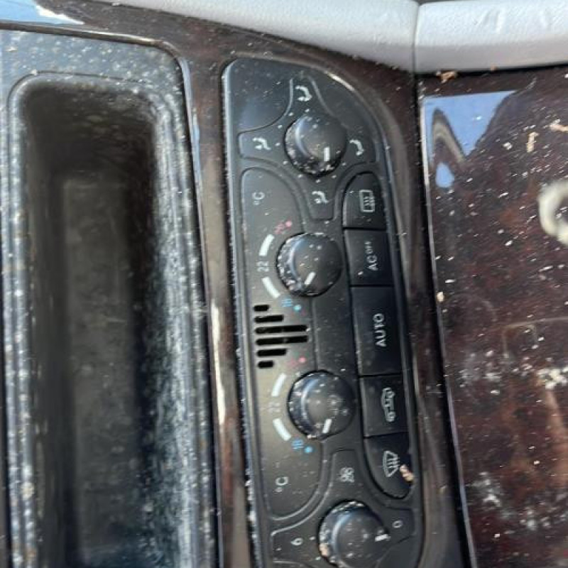 Porte avant droit MERCEDES CLASSE C 203 Photo n°11