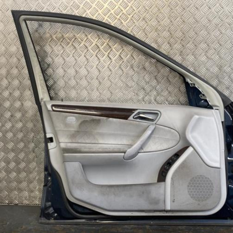 Porte avant gauche MERCEDES CLASSE C 203 Photo n°6