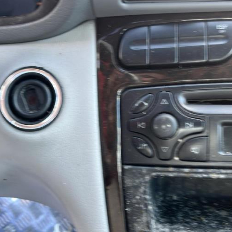 Porte avant gauche MERCEDES CLASSE C 203 Photo n°16