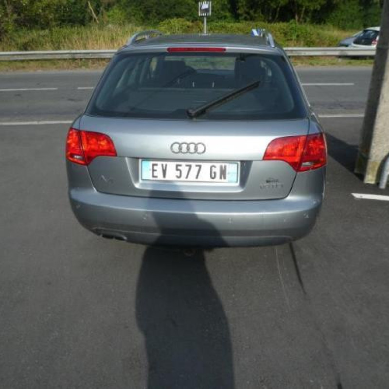 Feu arriere secondaire gauche (feux) AUDI A4 2 Photo n°7
