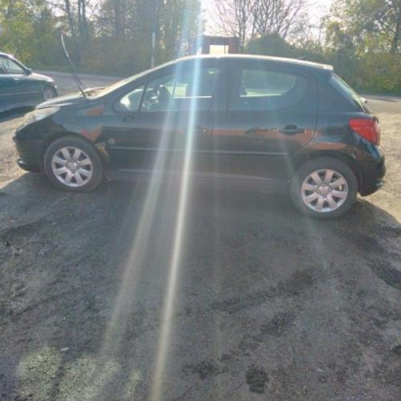Pretensionneur de ceinture avant droit PEUGEOT 207 Photo n°7