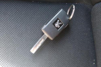 Pretensionneur de ceinture avant droit PEUGEOT 207