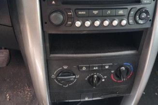 Pretensionneur de ceinture avant droit PEUGEOT 207