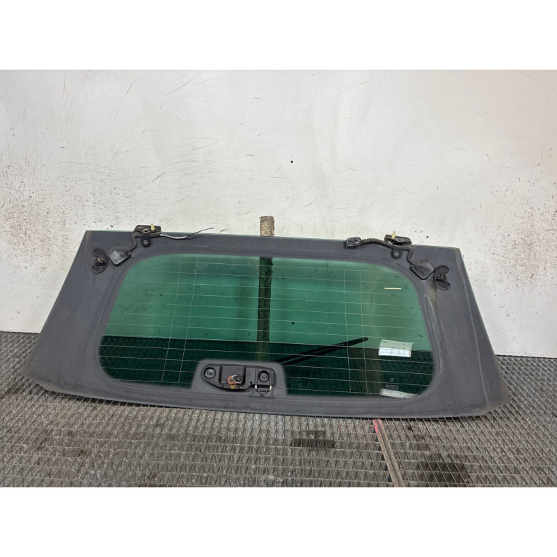 Lunette arriere PEUGEOT 207 Photo n°1