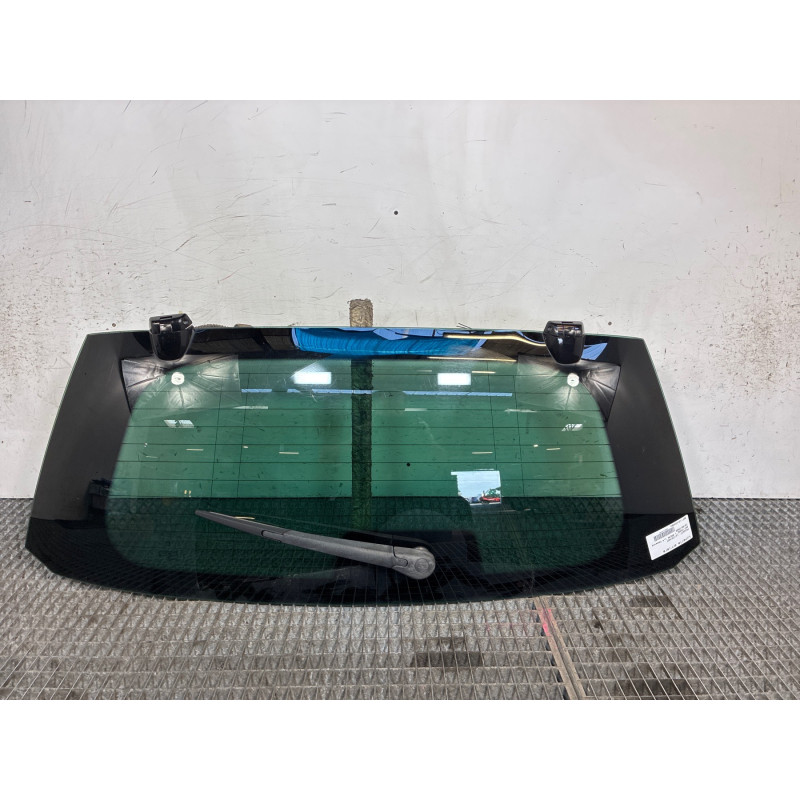 Lunette arriere PEUGEOT 207 Photo n°4