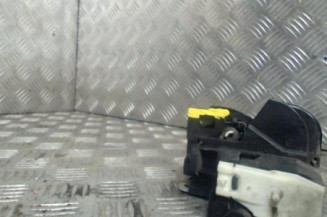 Serrure avant droit RENAULT CLIO 2