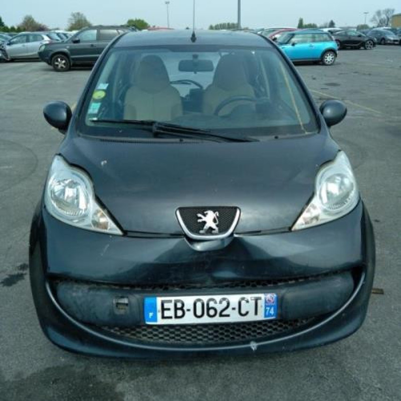 Pretensionneur de ceinture avant gauche PEUGEOT 107 Photo n°4
